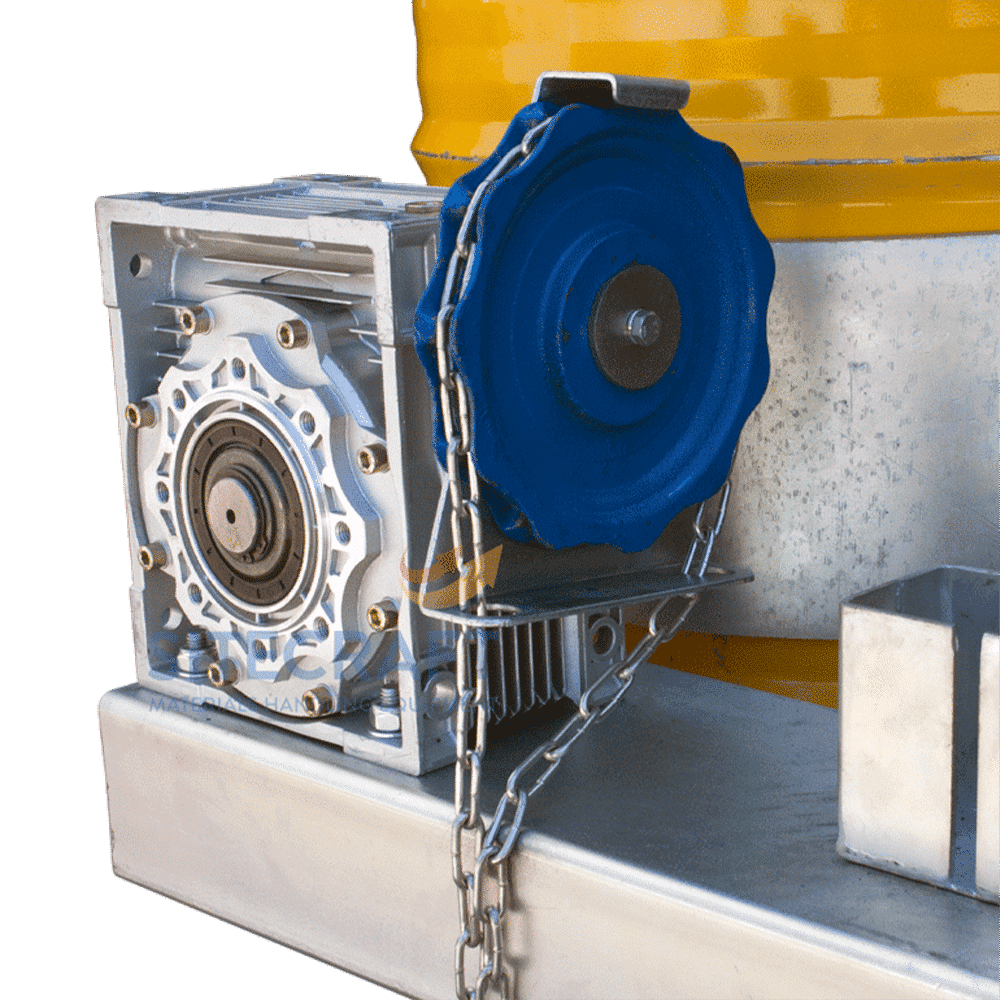 Forklift Drum Rotator – Manual Chain Operation Close Up